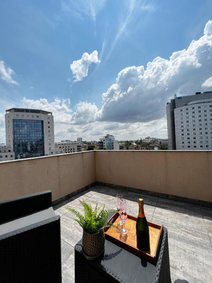 City View - Luxury Apartment - Sanador Victoriei Bucharest Exterior photo